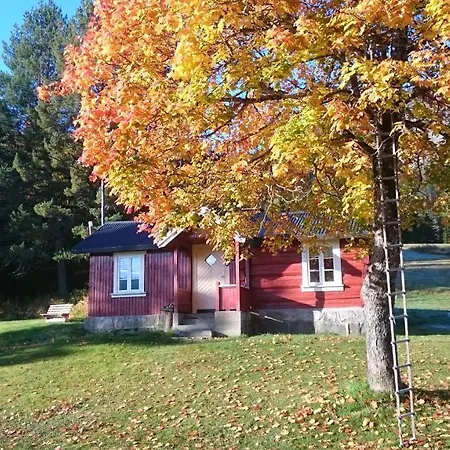 Charming 1-bed On Farm In Holiday home